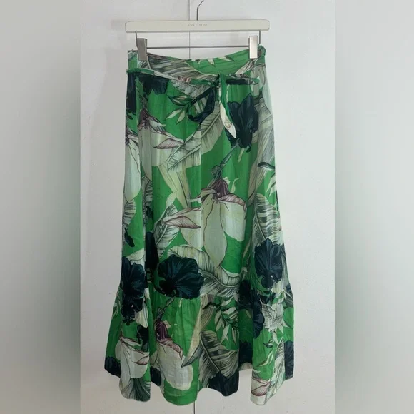 Ann Taylor Tropical Print Maxi Skirt | size 0P - Picture 2 of 7